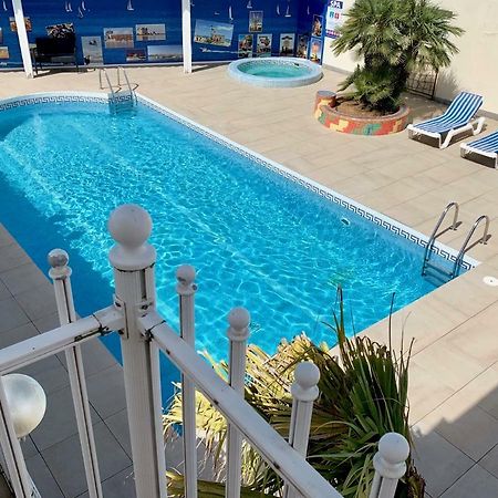 Amerique Hotel Palavas - Piscine - Plage Palavas-les-Flots Exterior foto